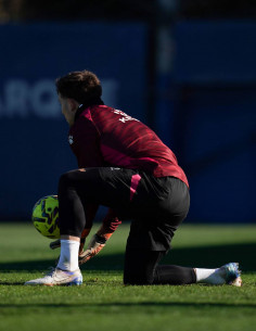 PANTALÓN CORTO... 2