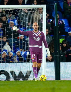 BURDEOS GOALKEEPER SHORTS... 2