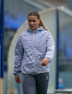 PLAYER TRAINING RAIN JACKET... 2